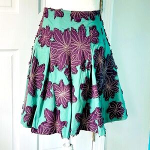 TIBI Cottagecore Inspired Cotton Aline Skirt with Floral Applique (size 2)